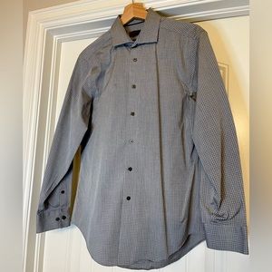 ck Calvin Klein slim fit, non-iron, button down shirt!